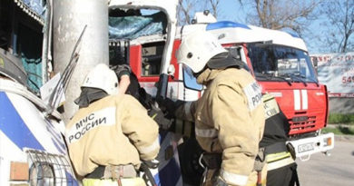 В Севастополе троллейбус врезался в столб: пострадали шесть человек