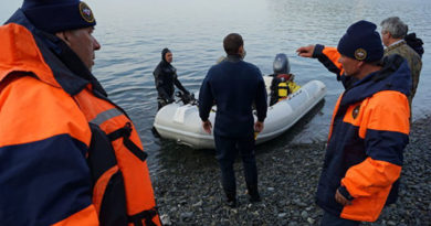 В Крыму неисправную лодку с моряками унесло на 30 км от берега