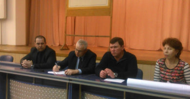 Состоялась встреча сотрудников администрации города Симферополя с представителями Каменского массива