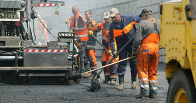 Подрядчик, ремонтировавший дороги в Симферополе, задолжал своим рабочим почти 10 млн. рублей