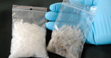 Сакские полицейские изъяли у подозреваемого синтетический наркотив