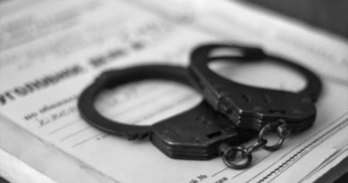 Полицейские задержали находящегося в федеральном розыске пьяного мужчину в Алуште
