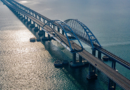 Грузовики могут поехать по Крымскому мосту уже до Нового года
